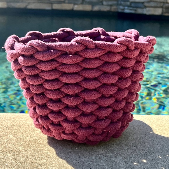 Chunky Woven Basket/Planter - Picture 8 of 10